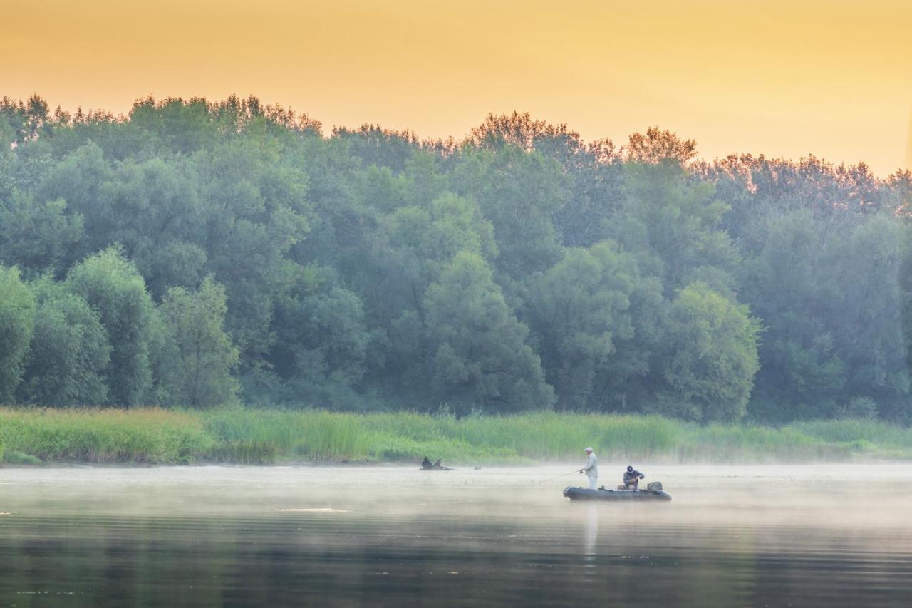 Гостинний Двір На Хуторі Хрещатик ภายนอก รูปภาพ